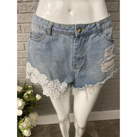 SHEIN Light Wash Distressed White Lace Denim Shorts Size L - Picture 1 of 6
